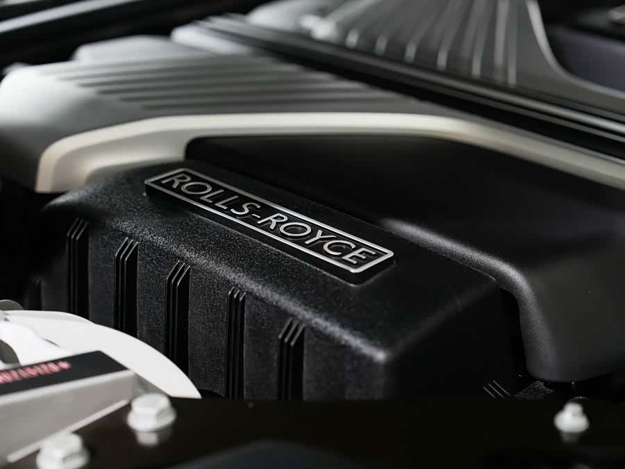 劳斯莱斯 古思特 2023 汽车图片 #13