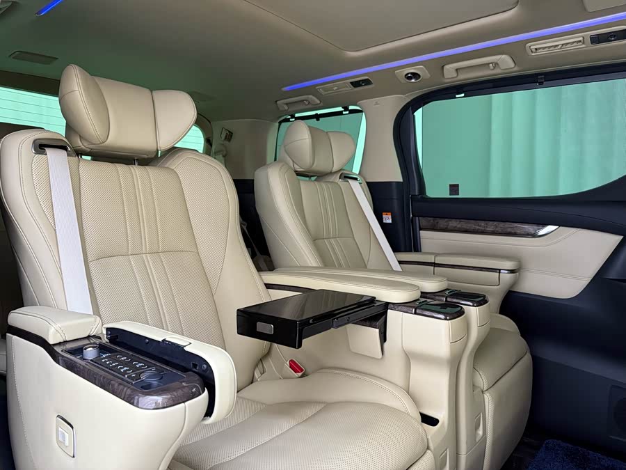 Toyota Vellfire 2023 #13 Toyota Vellfire 2023 صورة سيارة #13