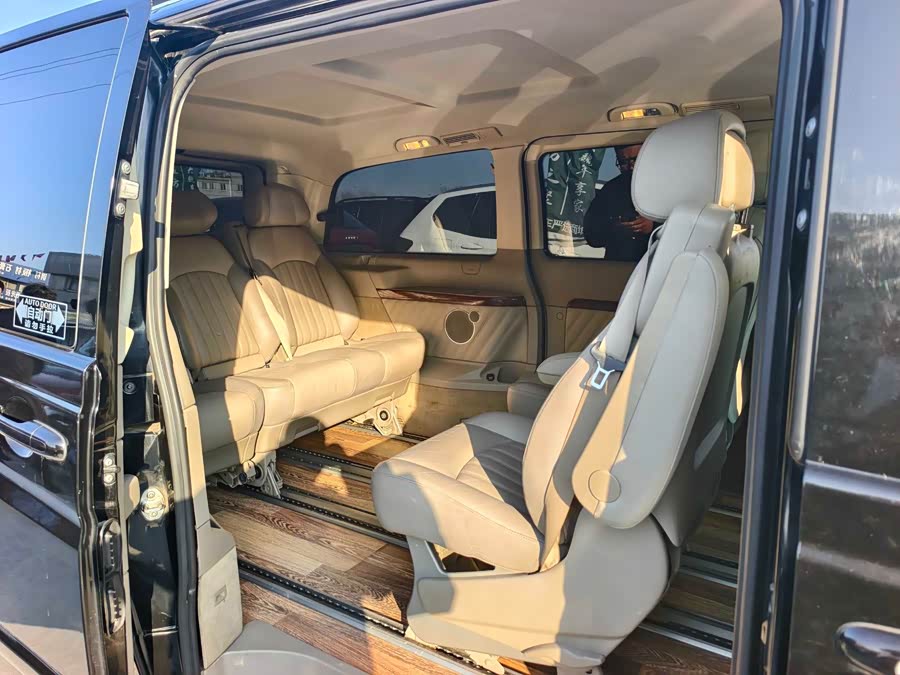 奔驰 唯雅诺 2013 汽车图片 #13