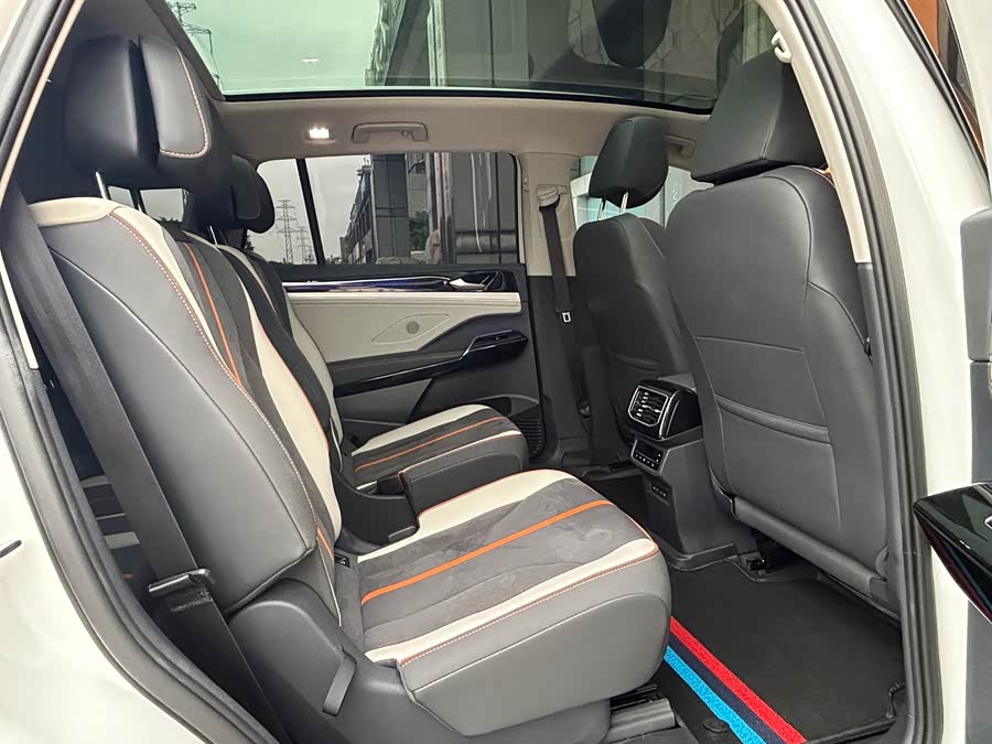 Volkswagen ID.6 Crozz 2022 car image #13