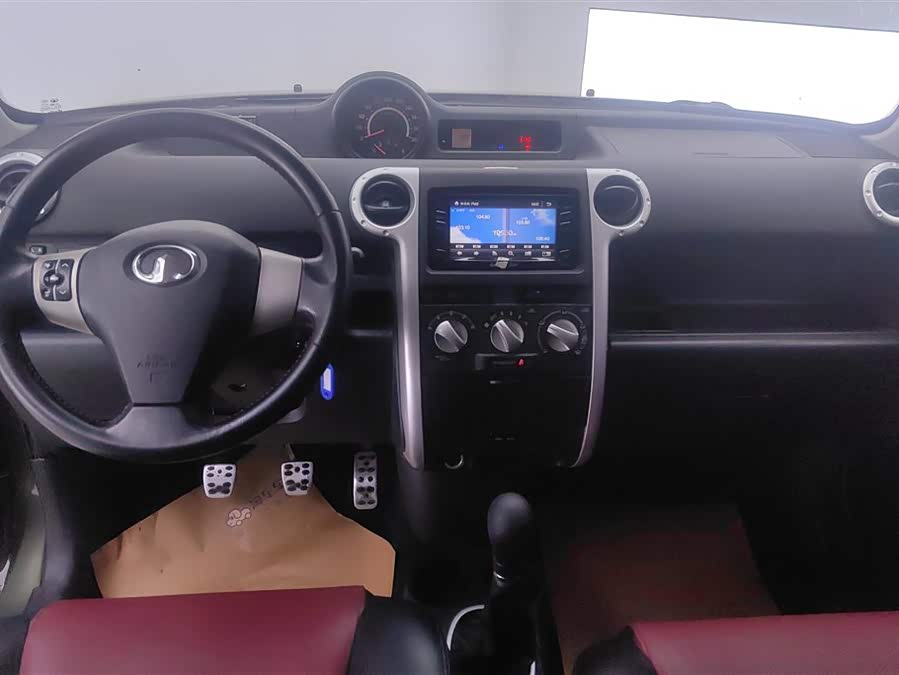 Great Wall M2 2013 imagem de carro #13