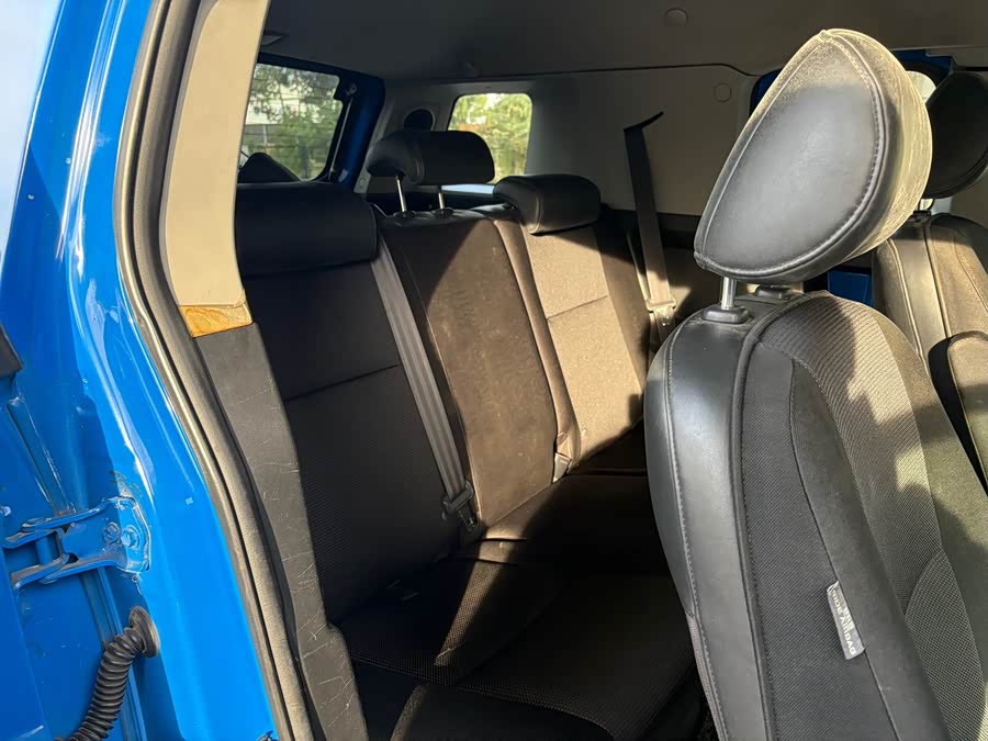 Toyota FJ Cruiser 2008 immagine di auto #13