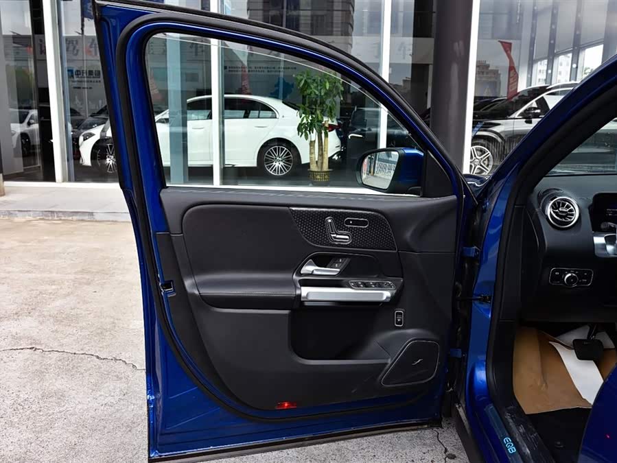 Mercedes-Benz EQB Class 2025 #13 Mercedes-Benz EQB Class 2025 car image #13