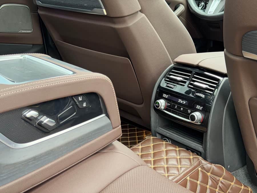 BMW 5 Series 2022 car image #13