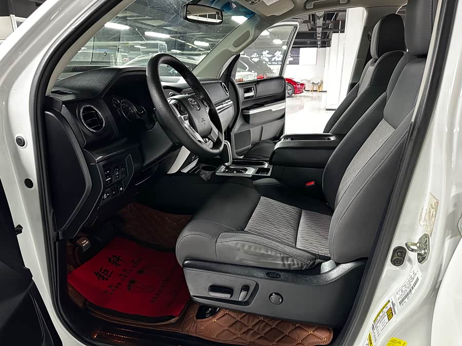 Toyota Tundra 2014 immagine di auto #13