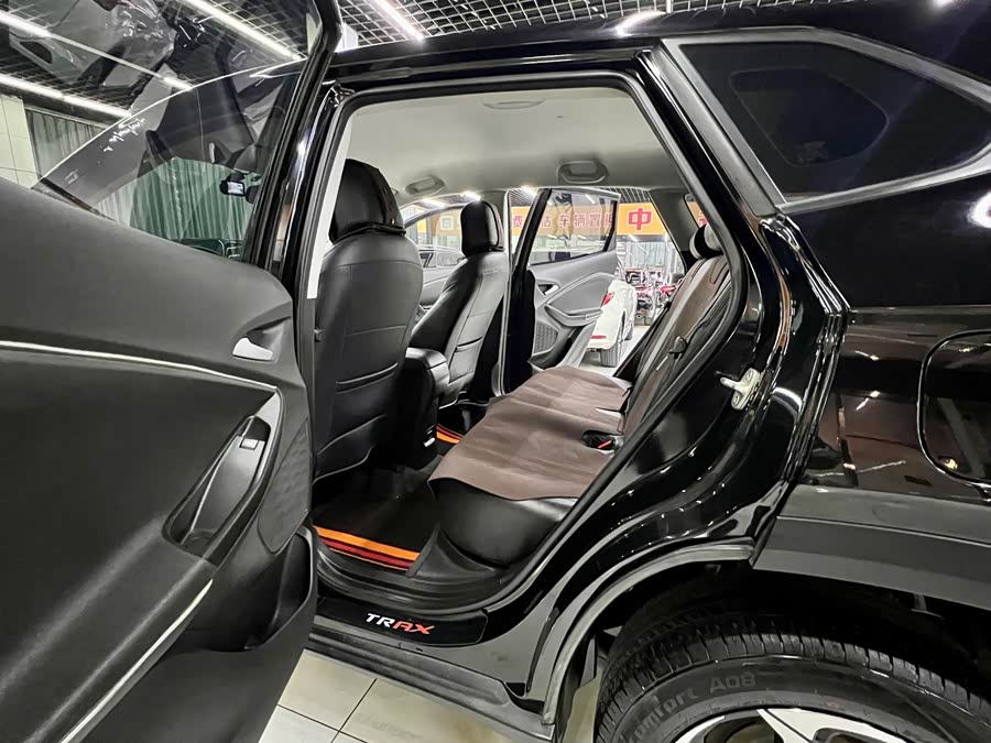 Chevrolet Tracker 2020 #13 Chevrolet Tracker 2020 car image #13