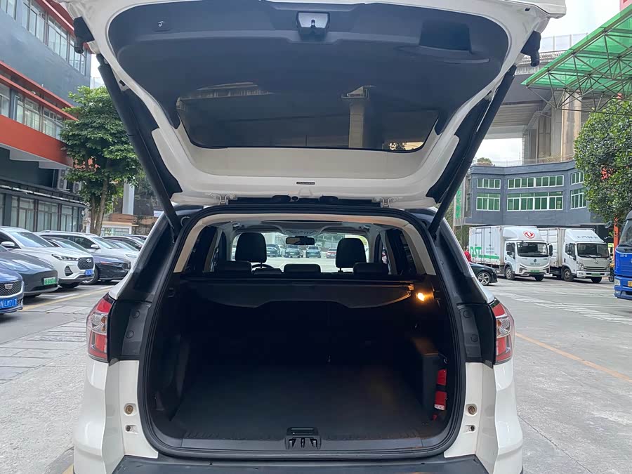 Ford Kuga 2017 #13 Ford Kuga 2017 car image #13