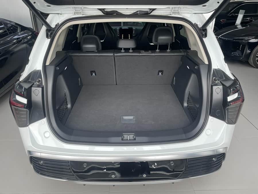Suzuki HS3 PHEV 2024 #13 Suzuki HS3 PHEV 2024 car image #13