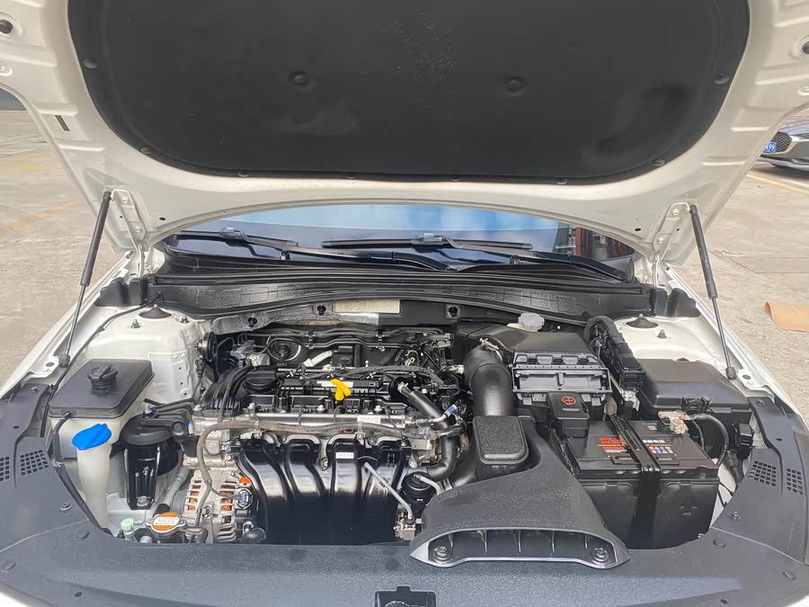 起亚 起亚K5 2017 汽车图片 #13