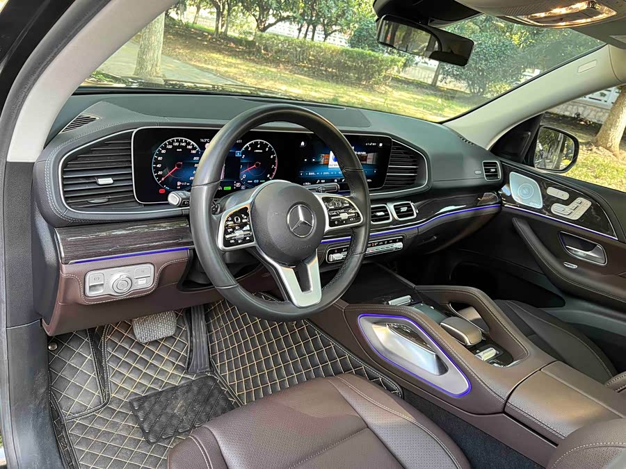 Mercedes-Benz GLS Class 2021 car image #13