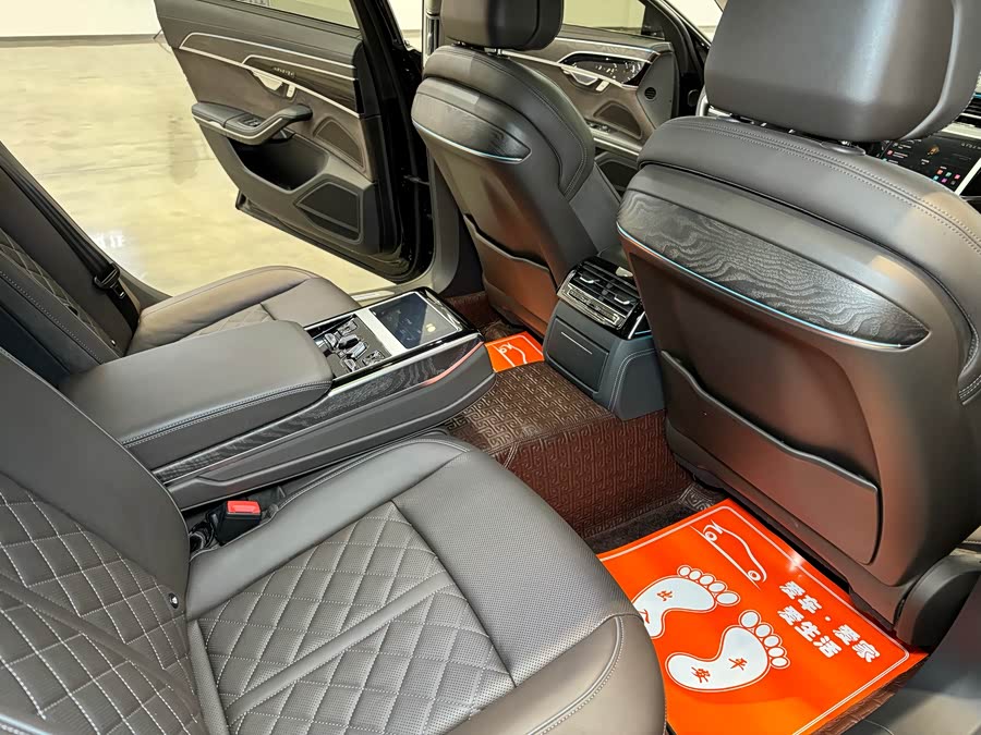 Audi A8 2023 #13 Audi A8 2023 صورة سيارة #13