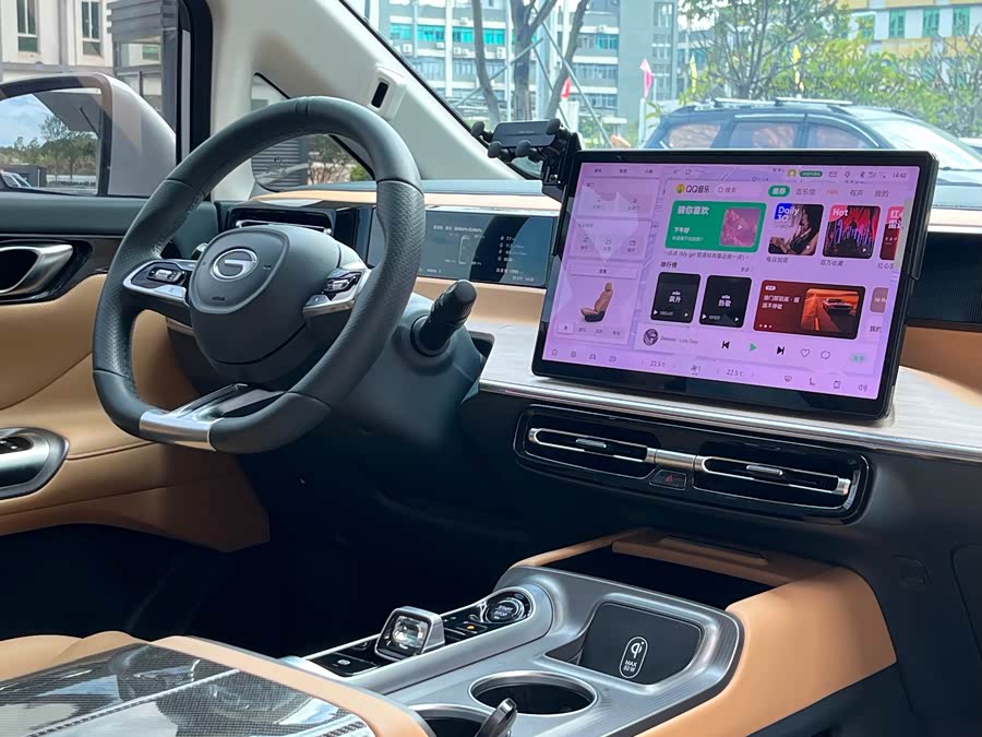 GAC Trumpchi E8 New Energy 2024 car image #13