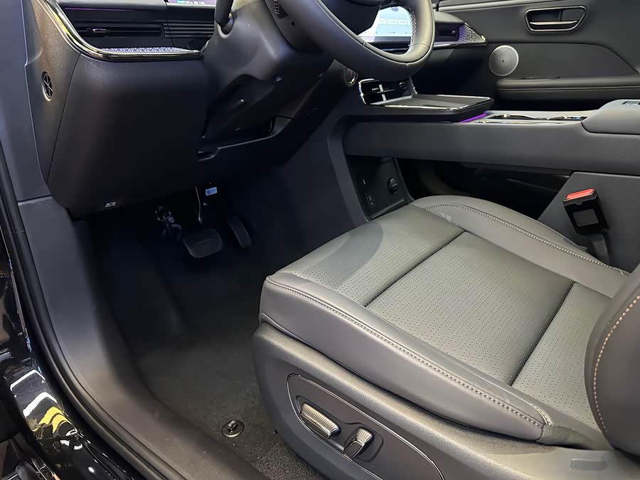 丰田 铂智3X 2025 #13 丰田 铂智3X 2025 汽车图片 #13