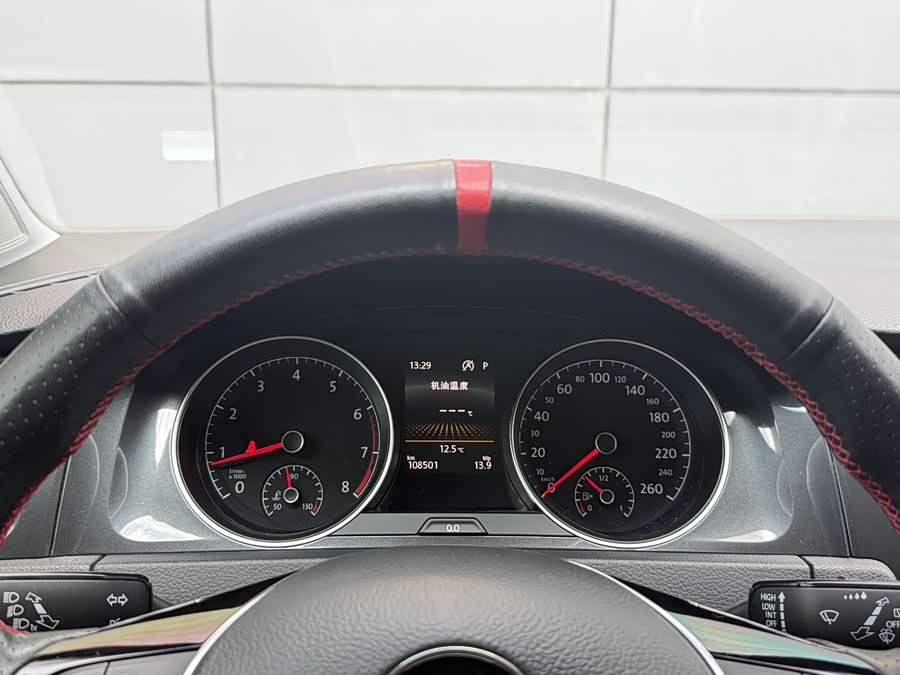 Volkswagen Golf (Imported) 2019 imagem de carro #13