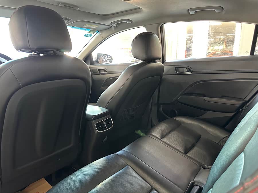 Hyundai Elantra AD 2019 car image #13