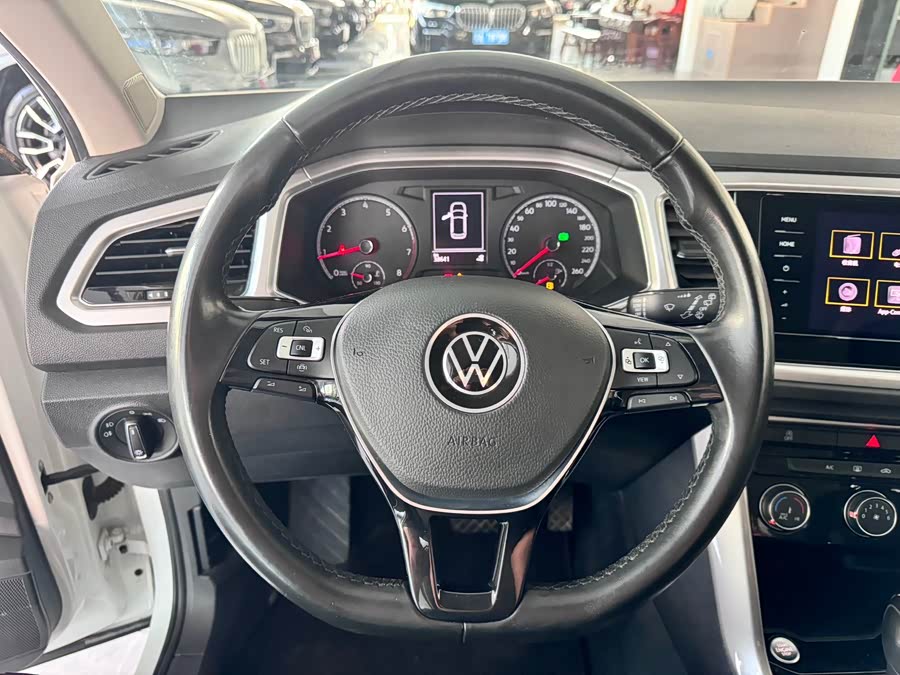 Volkswagen T-Roc 2022 #13 Volkswagen T-Roc 2022 car image #13