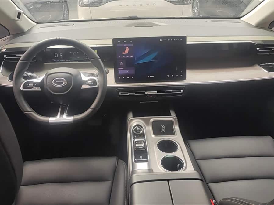 GAC Trumpchi E8 New Energy 2023 car image #13