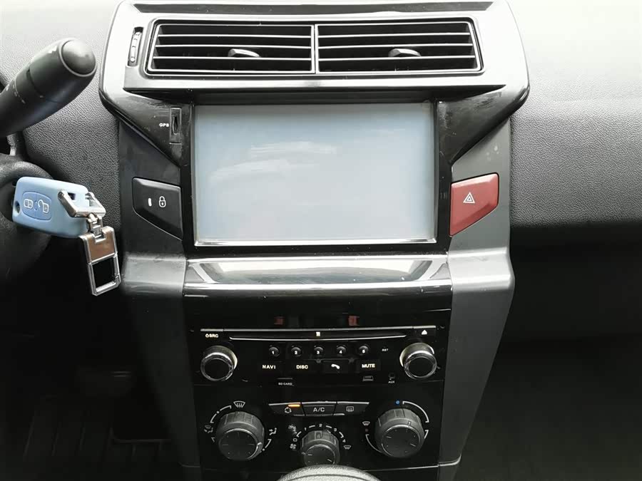 Citroen C-Quatre 2012 car image #13