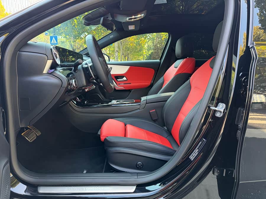 Mercedes-Benz A AMG 2024 #13 Mercedes-Benz A AMG 2024 صورة سيارة #13