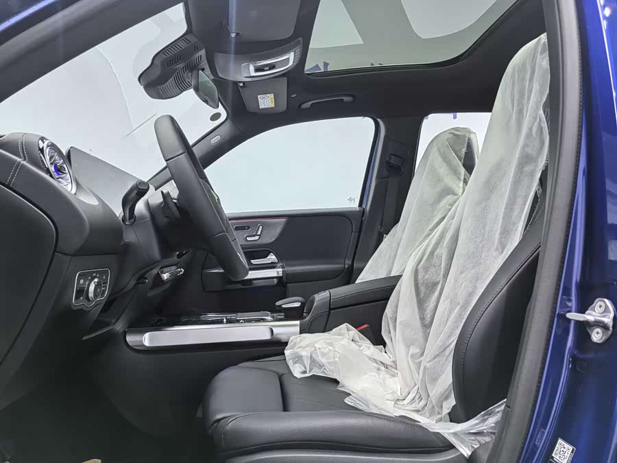 Mercedes-Benz EQB Class 2025 #13 Mercedes-Benz EQB Class 2025 immagine di auto #13