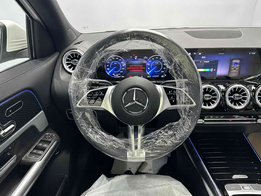 Mercedes-Benz EQA Class 2025 #13 Mercedes-Benz EQA Class 2025 car image #13