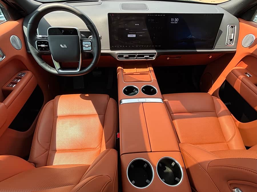 理想汽车 理想MEGA 2025 汽车图片 #13