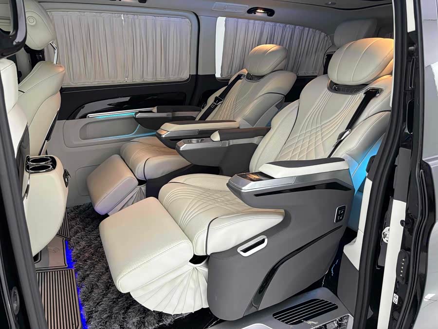 Mercedes-Benz Vito 2023 car image #13