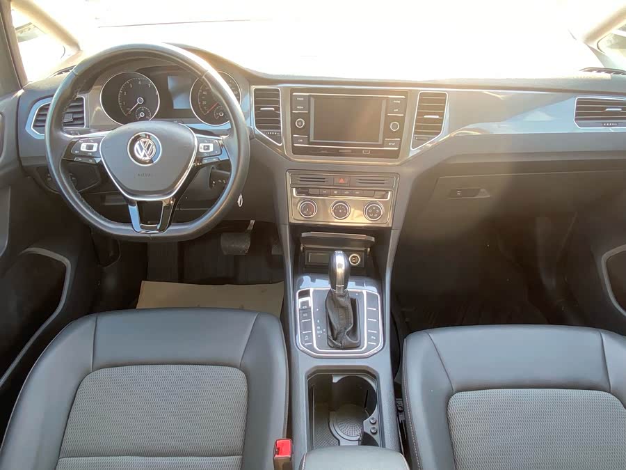 Volkswagen Golf Sportsvan 2019 #13 Volkswagen Golf Sportsvan 2019 car image #13