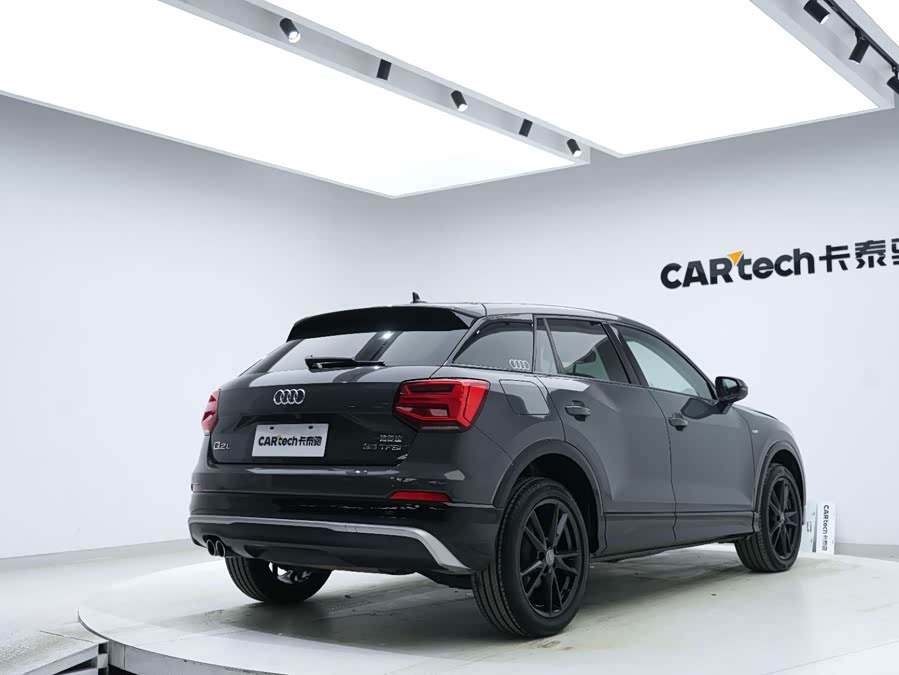 Audi Q2L 2020 immagine di auto #13