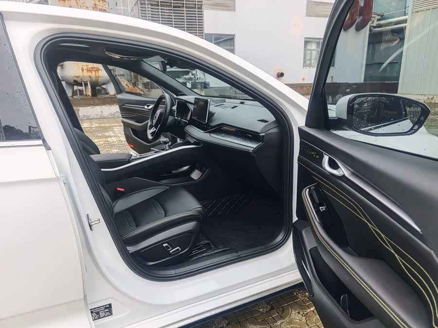 GEELY Preface 2024 car image #13