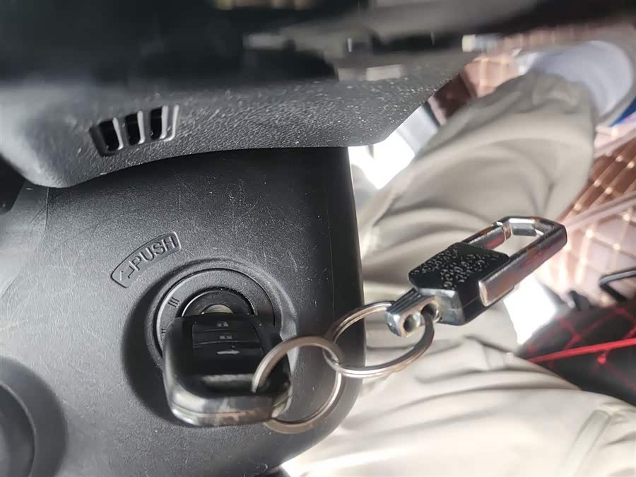 Honda Greiz 2016 #13 Honda Greiz 2016 car image #13