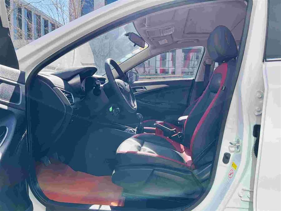 Changan Eado XT 2017 car image #13