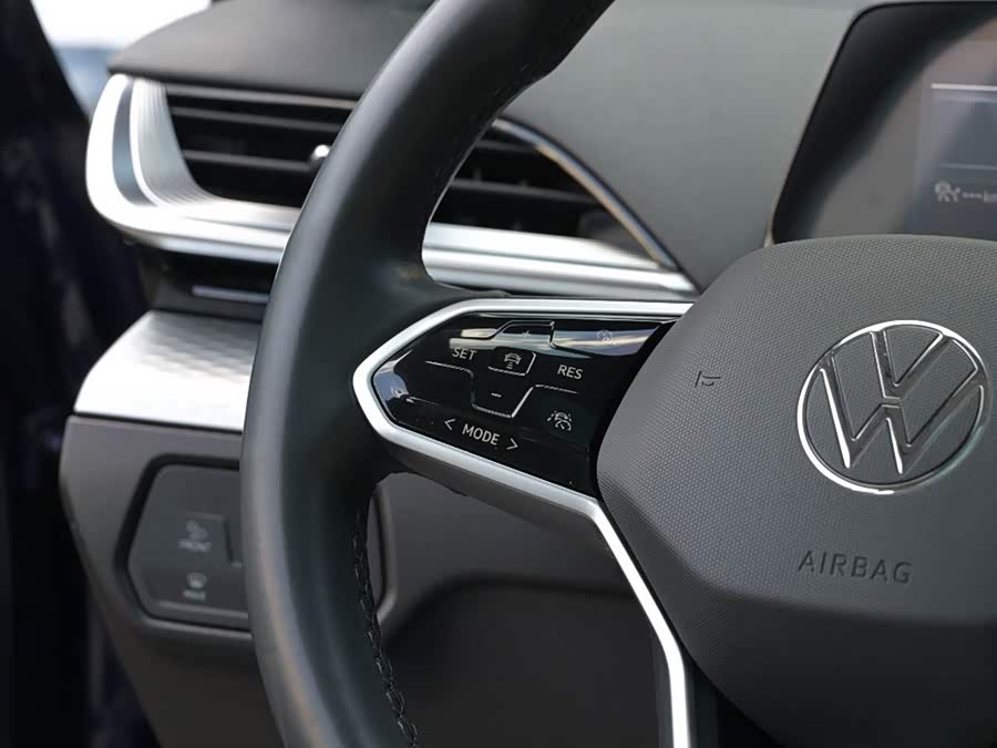 Volkswagen ID.6 X 2021 #13 Volkswagen ID.6 X 2021 car image #13