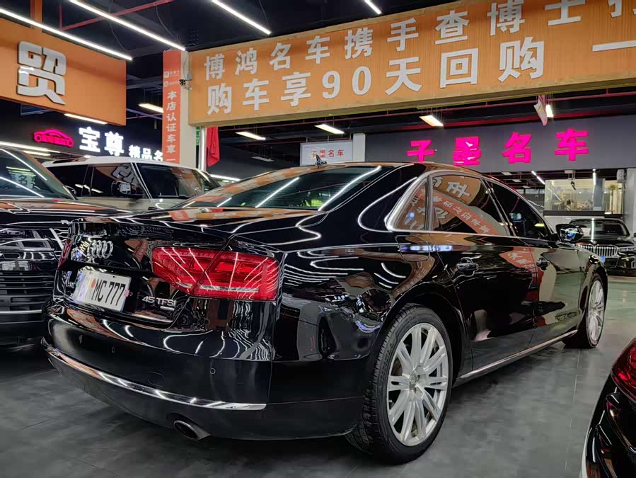 Audi A8 2014 car image #13