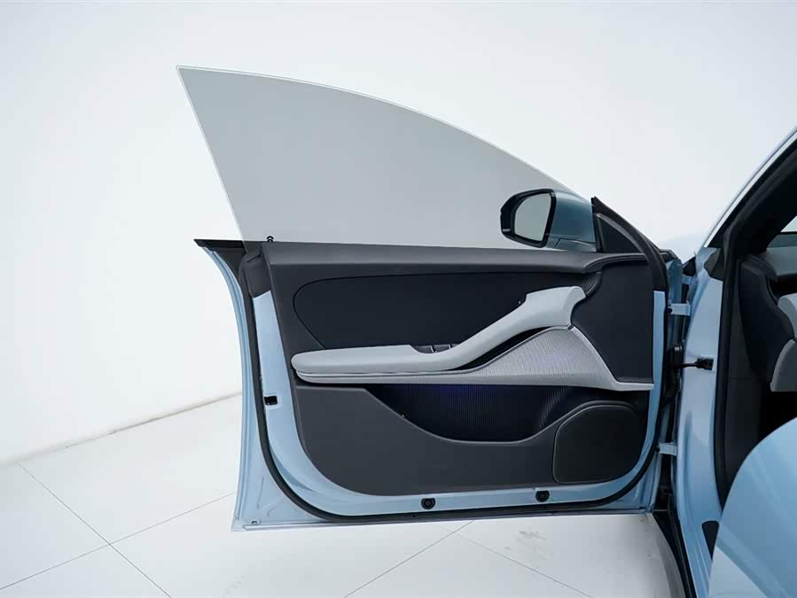 NIO ET5 2025 car image #13