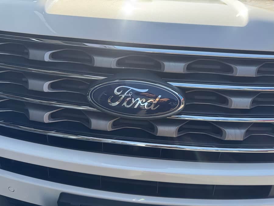 Ford Explorer (Imported) 2016 car image #13