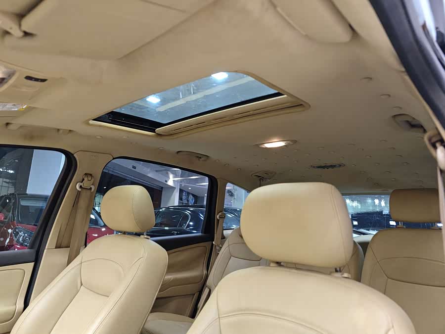 Ford S-MAX 2012 #13 Ford S-MAX 2012 car image #13