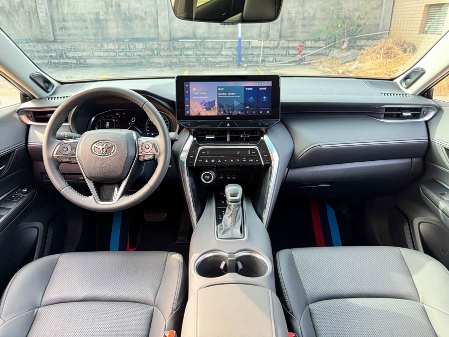 Toyota Venza 2024 immagine di auto #13