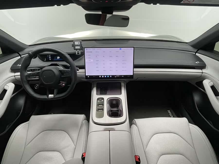 MI SU7 2024 car image #13