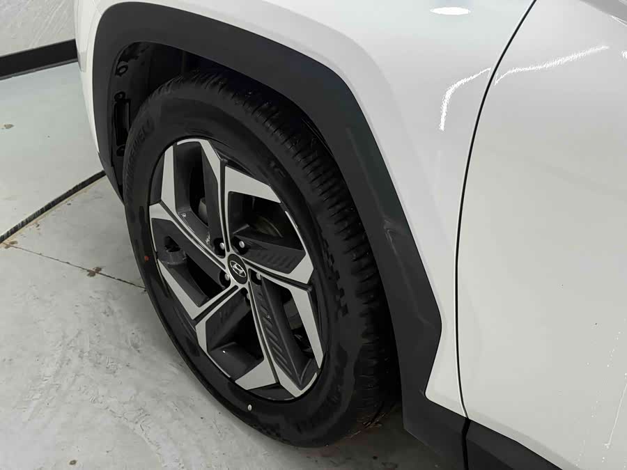Hyundai Tucson 2021 car image #13