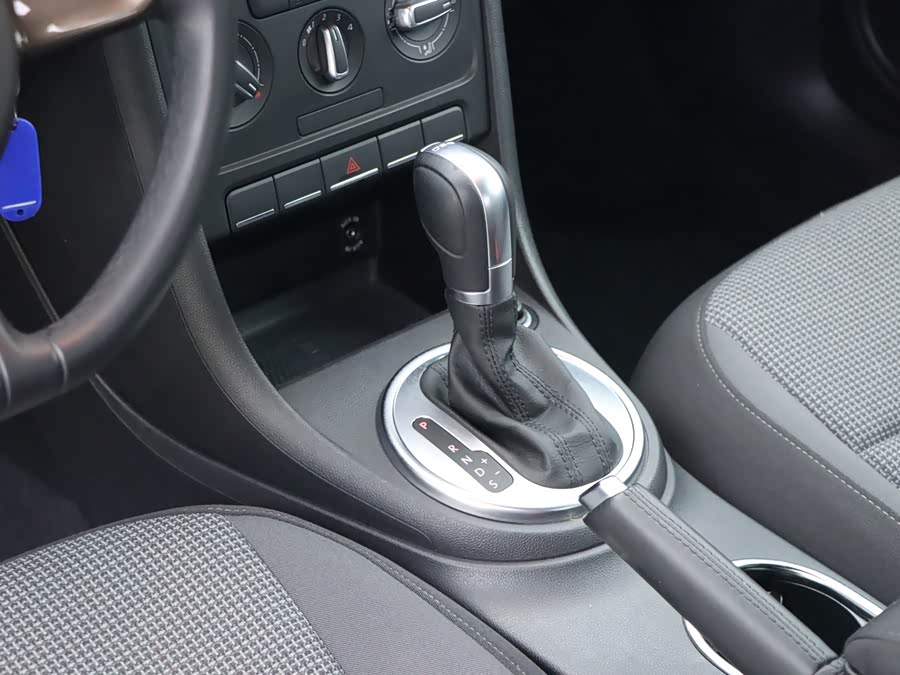 Volkswagen Beetle 2015 immagine di auto #13