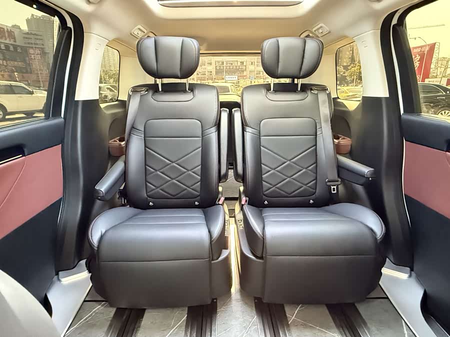 GAC Trumpchi E8 New Energy 2025 car image #13