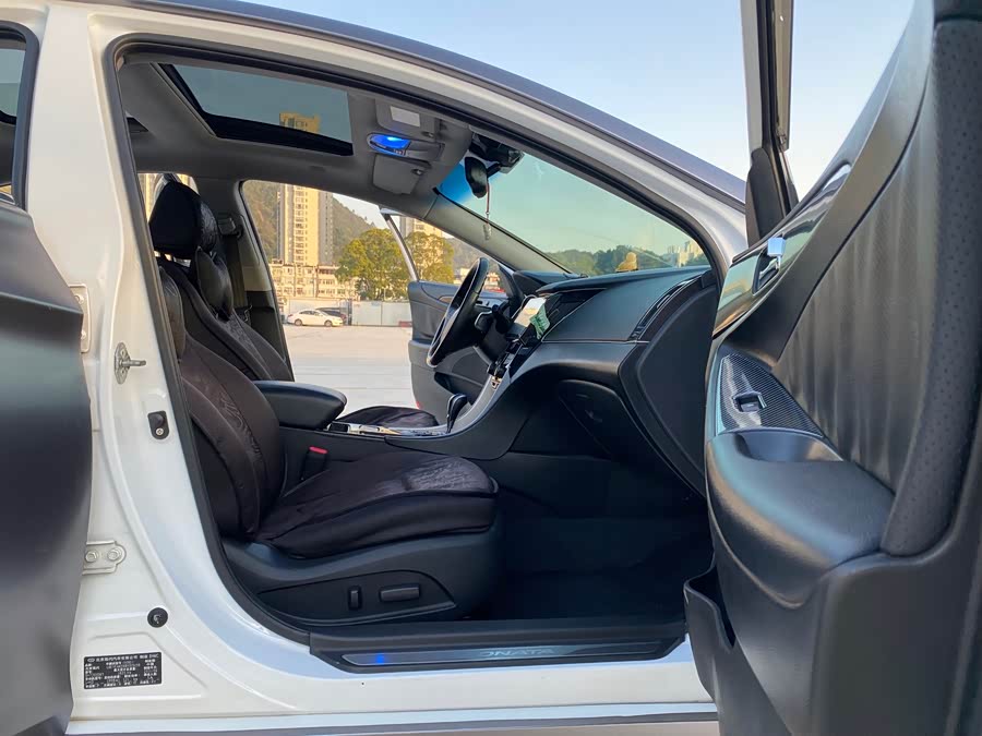 Hyundai Sonata 2011 image de voiture #13