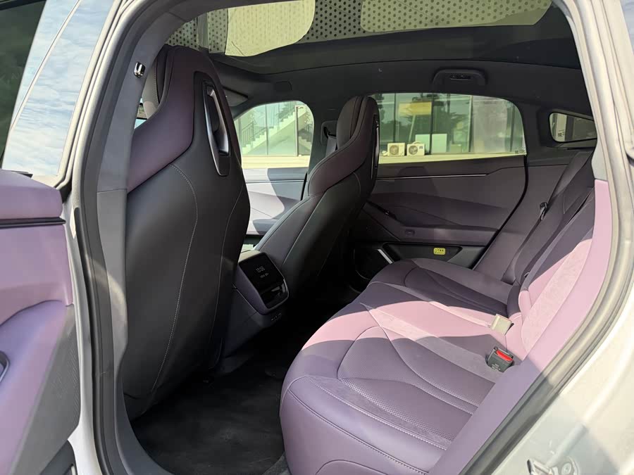 小鹏 小鹏P7 2025 汽车图片 #13