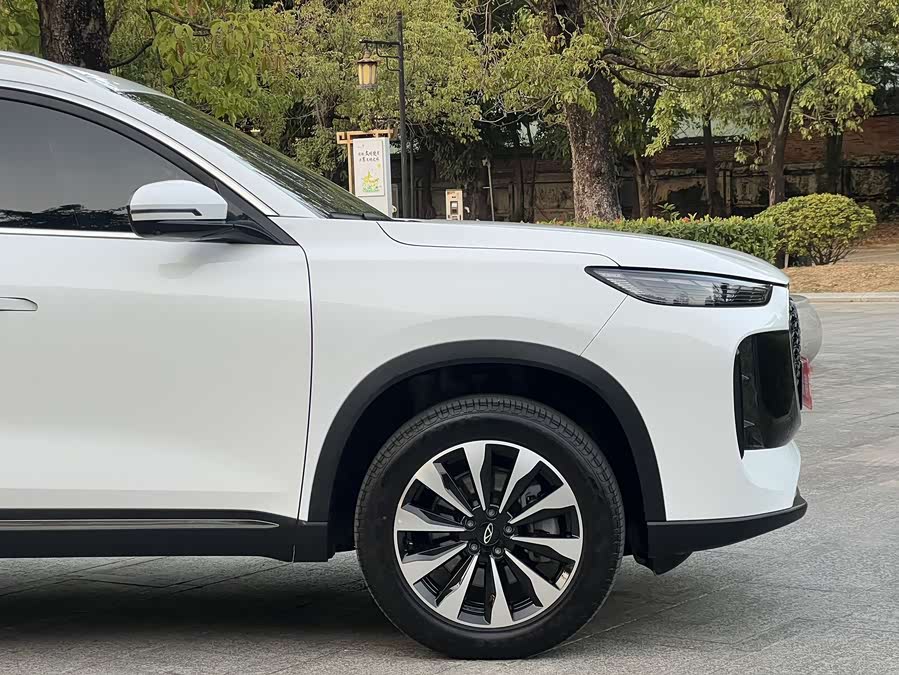 Chery Tiggo 8 Plus 2024 image de voiture #13