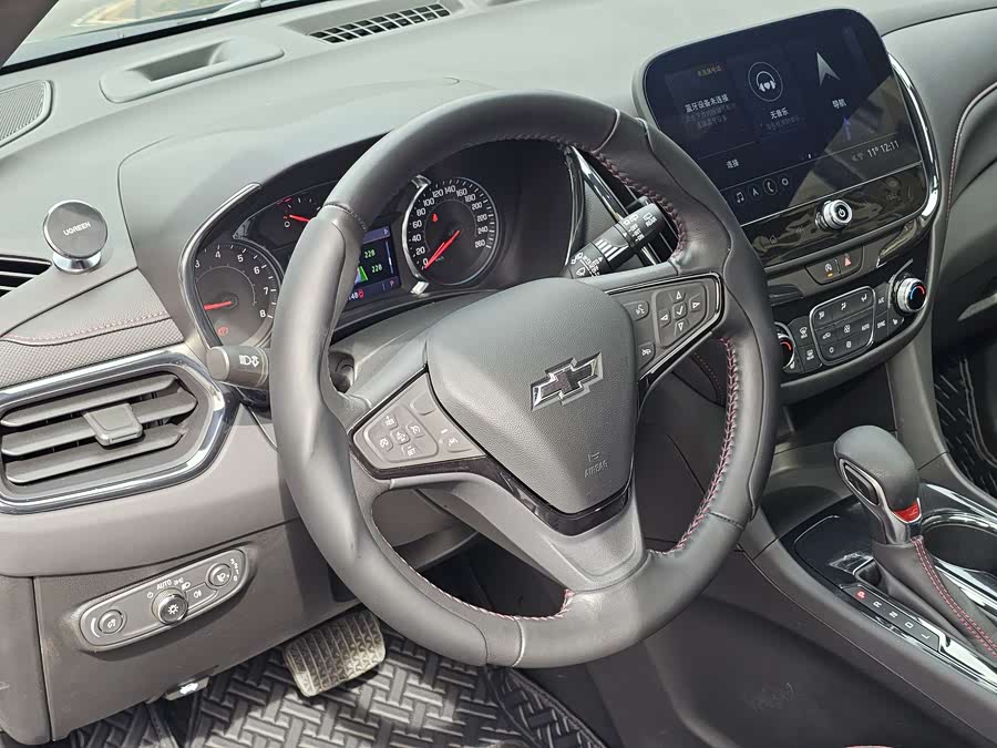 Chevrolet Equinox 2023 car image #13