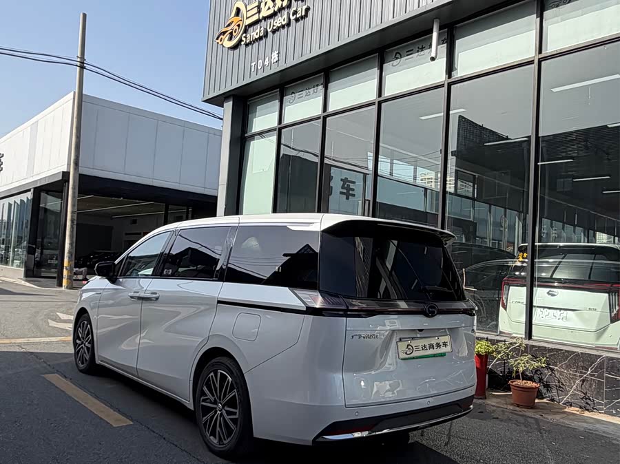 GAC Trumpchi E8 New Energy 2024 car image #13