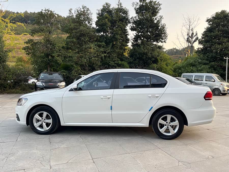 Volkswagen Lavida 2022 car image #13
