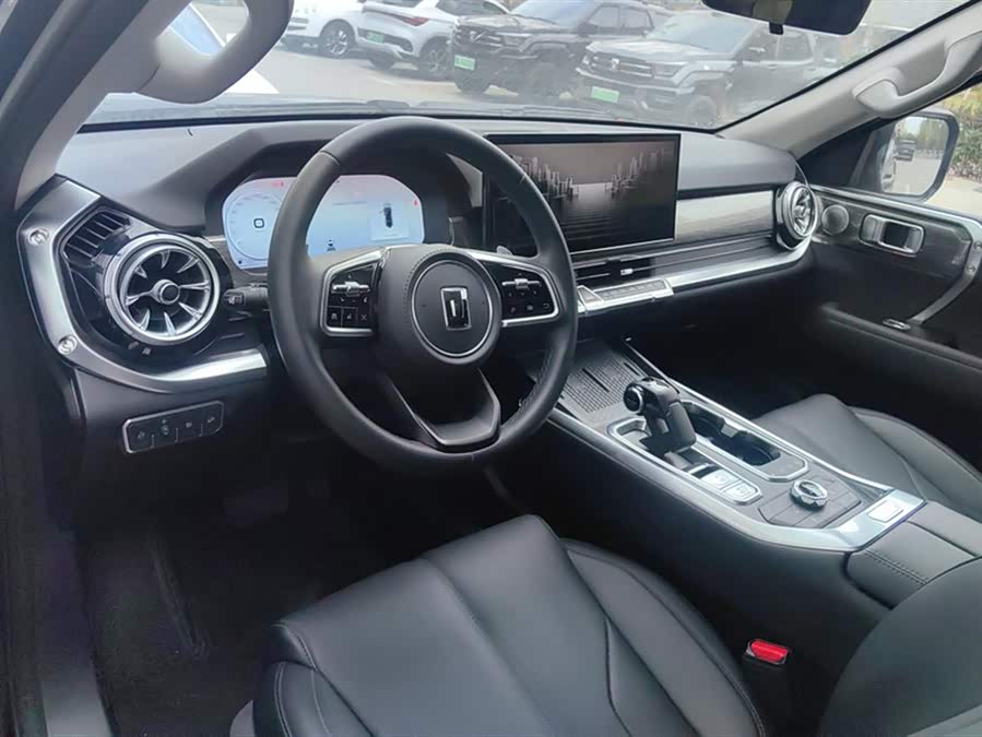 Tank 400 2024 car image #13