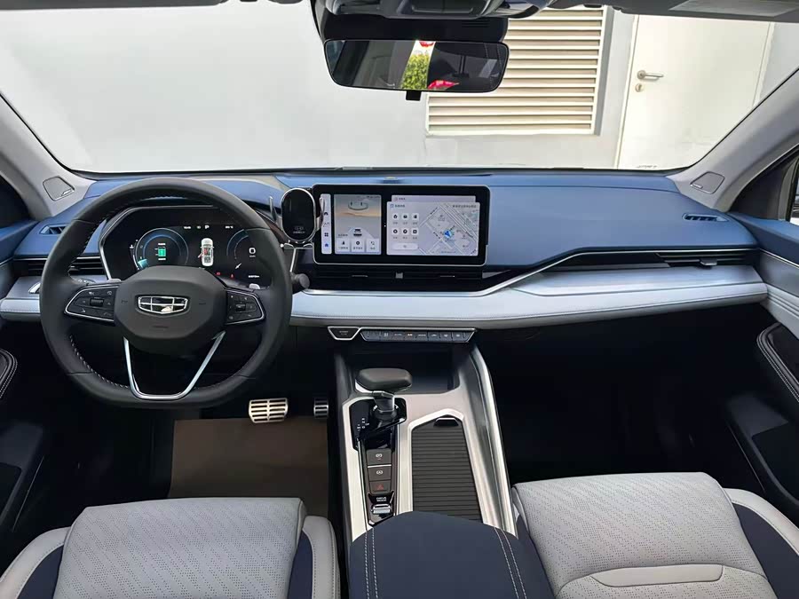 GEELY Preface 2023 car image #13